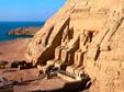 eggitto abu simbel statue nella sabbia